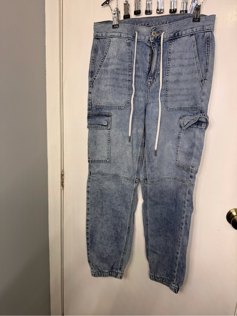 American Eagle Outfitters Light Wash Denim Cargo Jogger Jeans